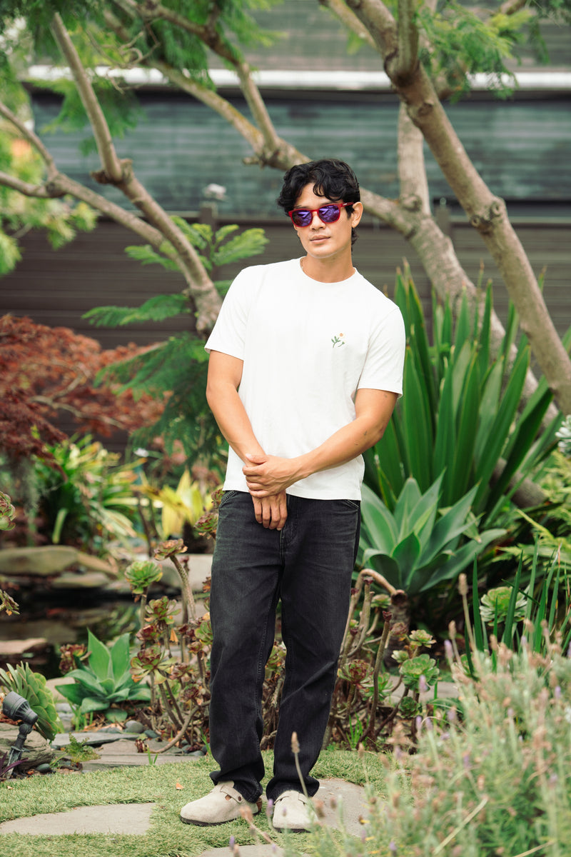 Extra photo for Belmont Polarized in Crystal Red